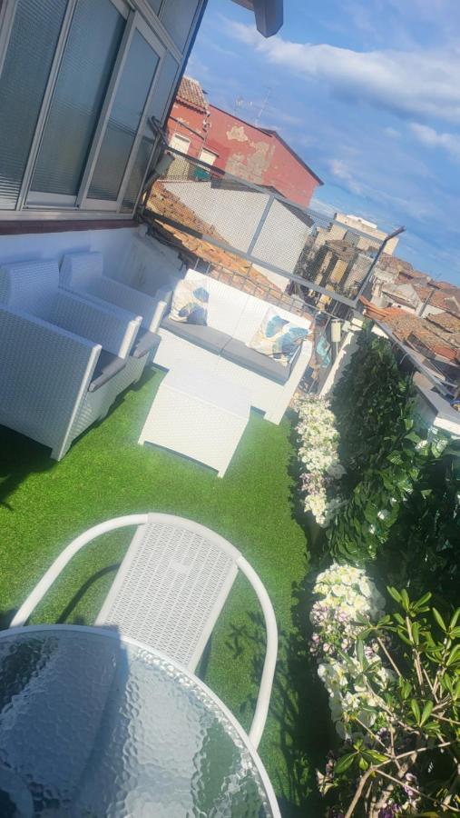 דירות קטאניה Chalaro' Apartament מראה חיצוני תמונה